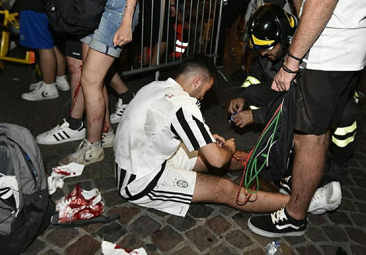 Причиной массовой давки в Турине во время матча стал розыгрыш подростков