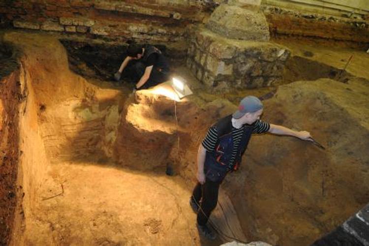 Археологи откопали в Великом Новгороде древний логистический пункт