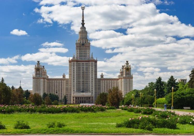 МГУ вернулся в первую сотню лучших вузов планеты