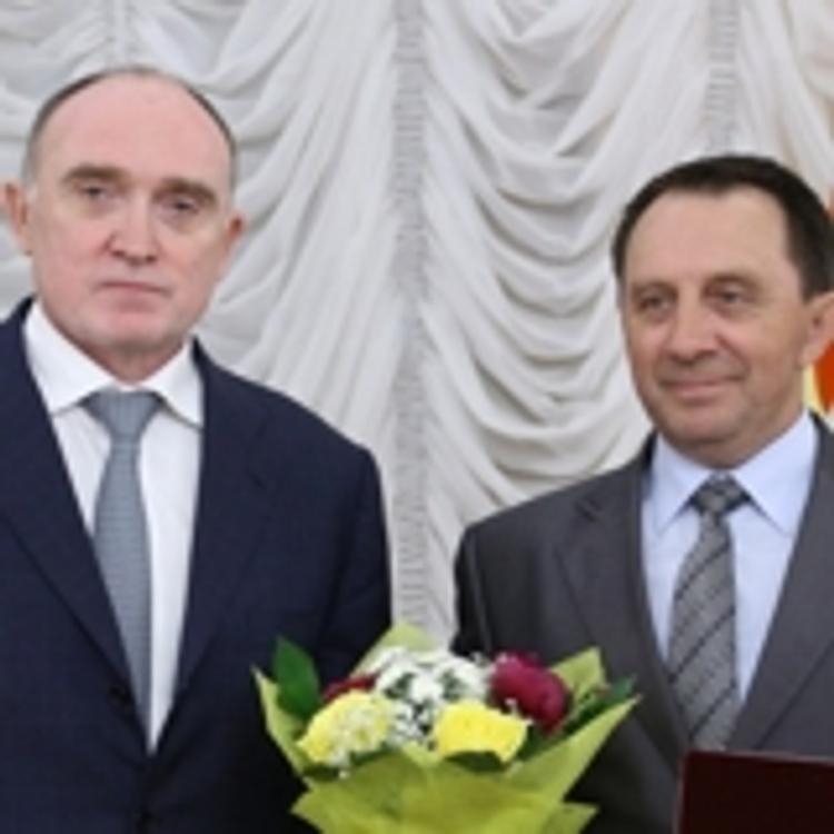 Два металлурга РМК получили госнаграды от Бориса Дубровского