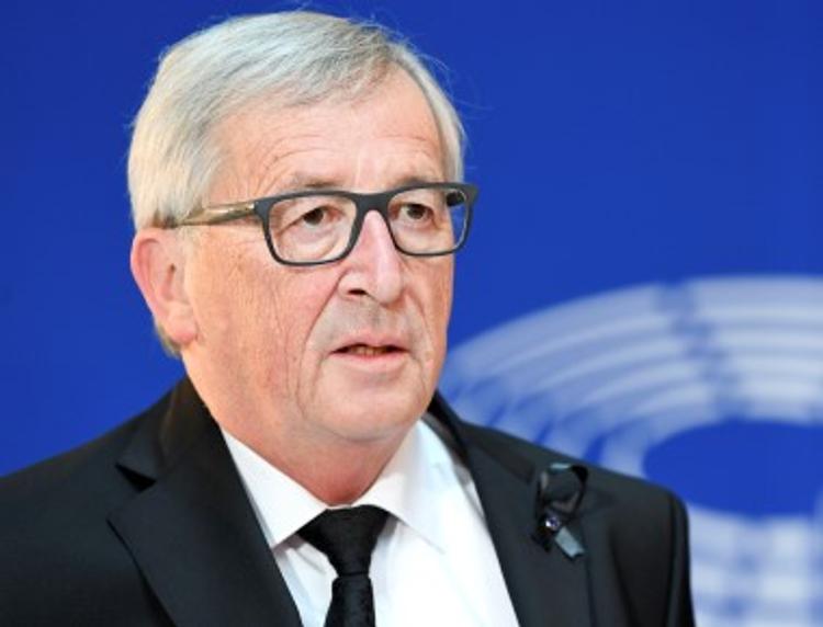 Глава Еврокомиссии назвал Европарламент посмешищем (ВИДЕО)