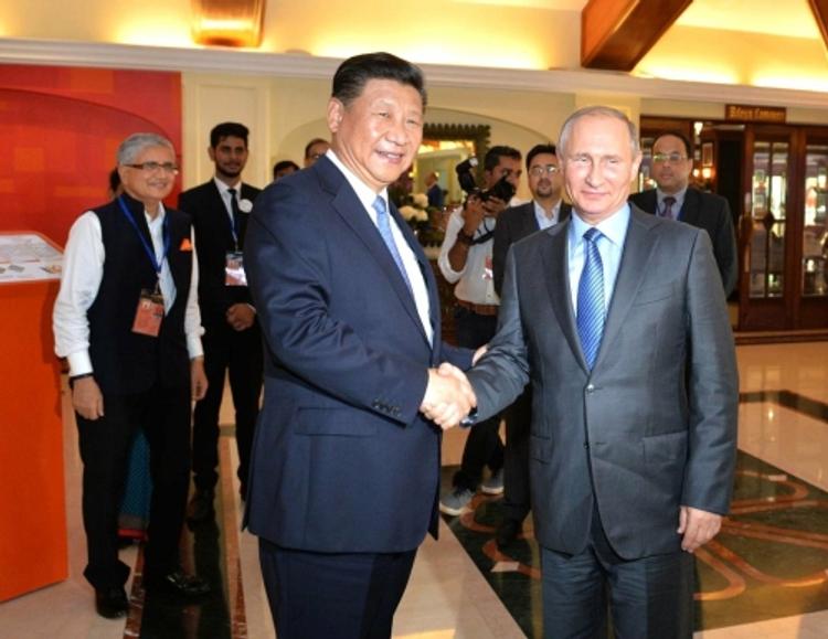 Россия и Китай подписали порядка 20 контрактов о сотрудничестве