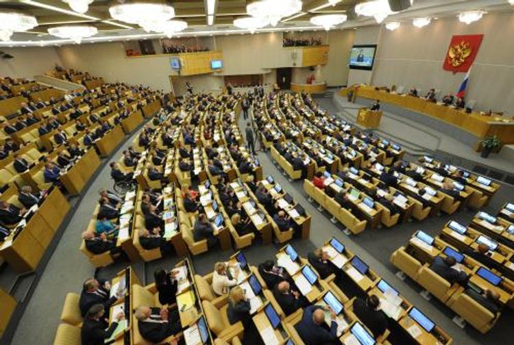Госдума РФ одобрила закон о лишении гражданства за терроризм