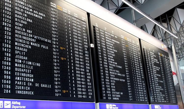 За задержки рейсов в московских аэропортах оштрафованы семь авиакомпаний