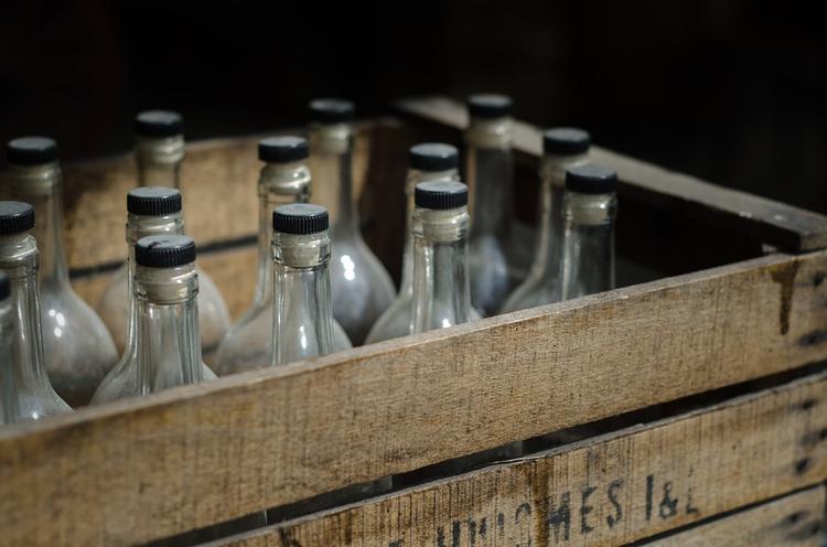 В Минздраве готовы запретить продажу спиртного в мелкой таре