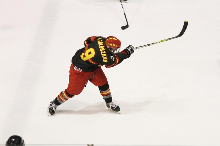 Один из лучших российских хоккеистов Данис Зарипов попался на допинге