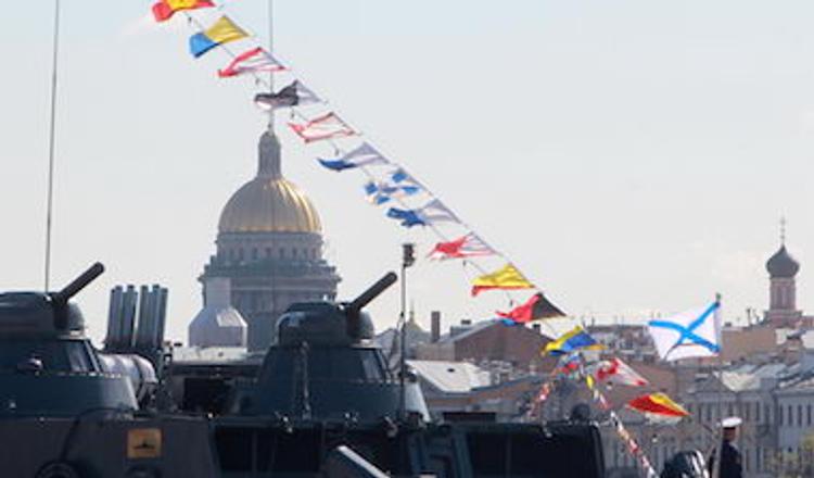 В военно-морском параде в Петербурге примут участие 3 тысячи военных