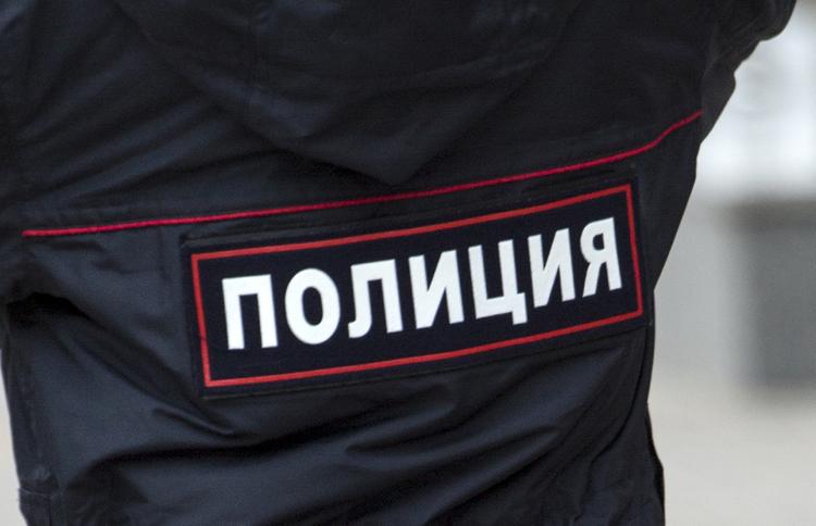 Бизнес-центр эвакуировали в Петербурге из-за вероятности взрыва бомбы