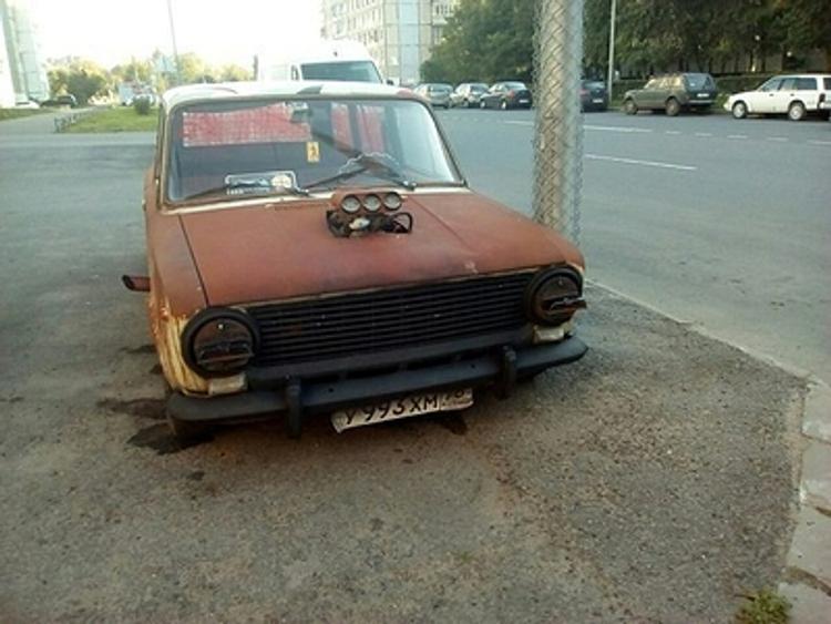 Житель Сызрани с похмелья забыл, где оставил свой автомобиль и сообщил в полицию