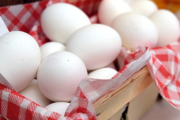 Китай намерен поставлять в РФ цыплят и яйца