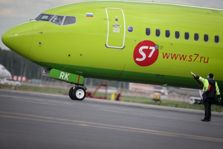 Дебош на борту самолета Новосибирск - Москва устроил топ-менеджер энергокомпании