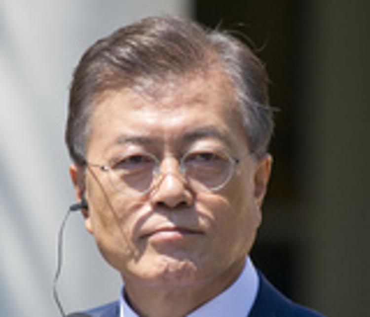 Президент Южной Кореи заверил, что на полуострове никогда не будет войны