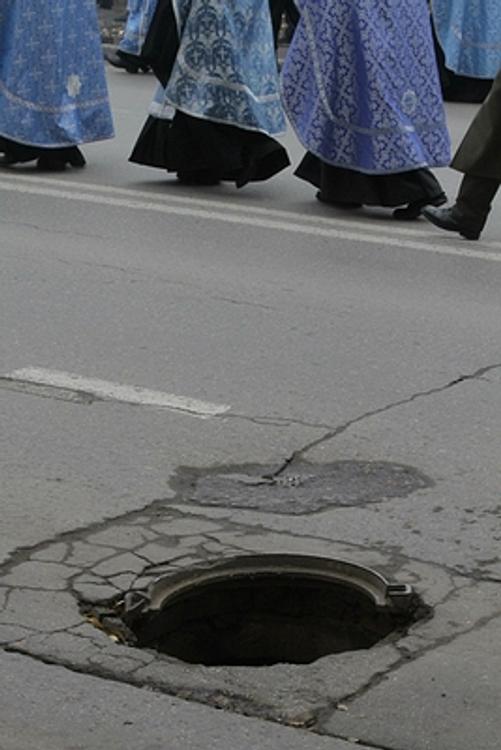 Похитителей канализационных люков поймали в Жигулёвске