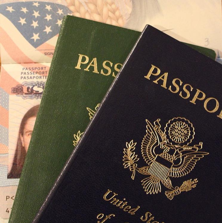 Посольство США послало россиян за визами в другие страны