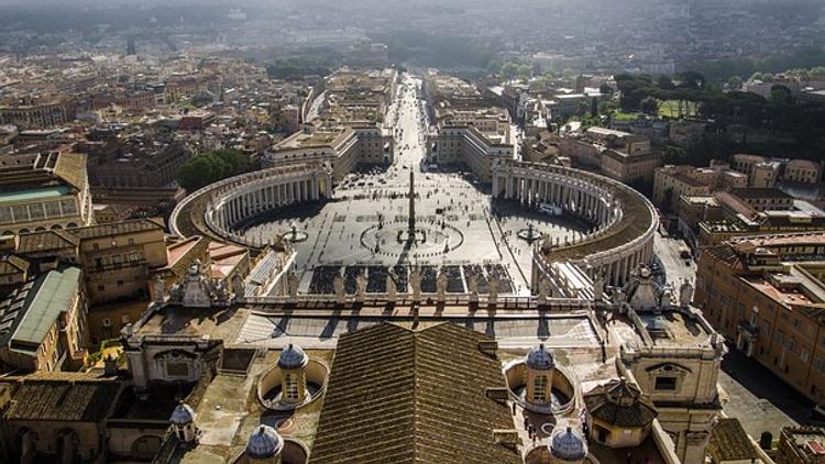 Ватикан обеспокоен планами террористов убить Папу Римского