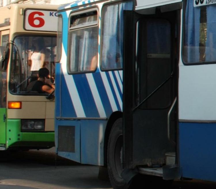 В городах-миллионниках могут выделить полосы для общественного транспорта