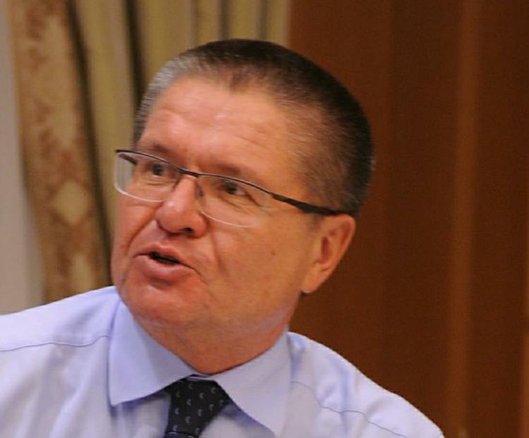Водителя Улюкаева допрашивают по делу бывшего главы МЭР