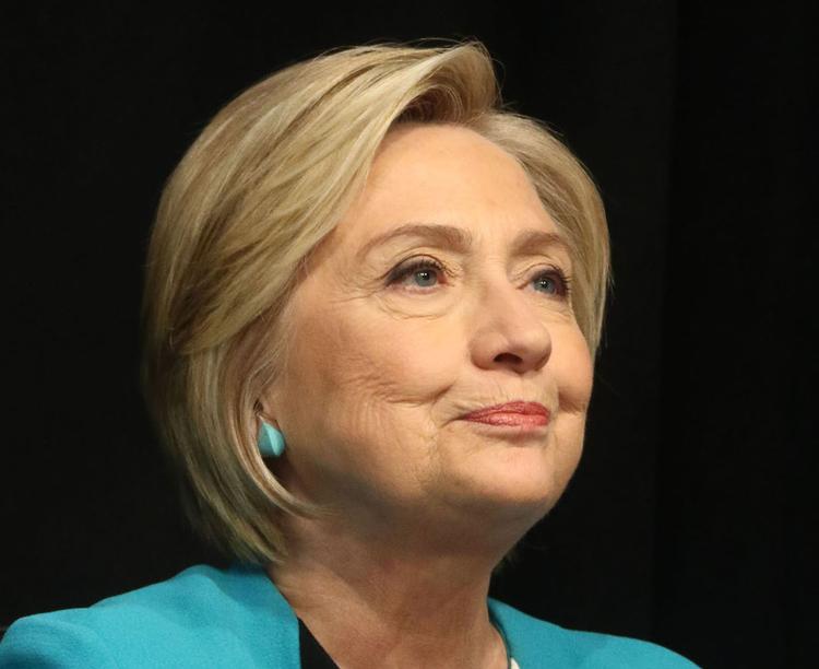 Хиллари Клинтон убеждена, что у Владимира Путина к ней "личная вендетта"