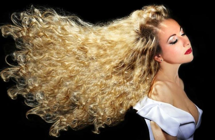 Ученые обнаружили прямую связь между диетой и густотой волос