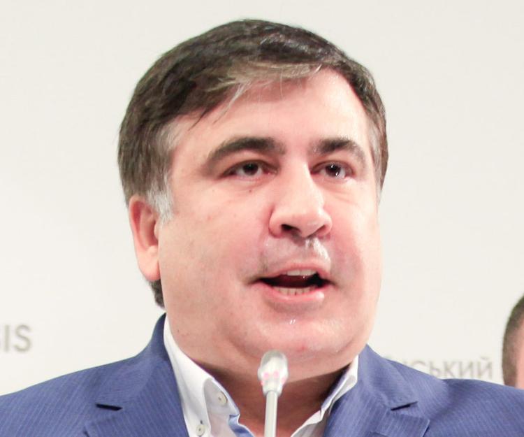 Саакашвили намерен вернуться в Киев, чтобы спасти его