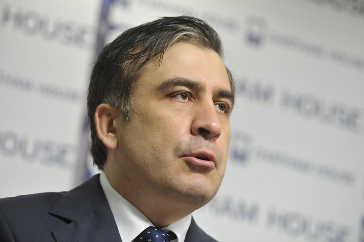 Кортеж Саакашвили ездит на Украине по своим правилам