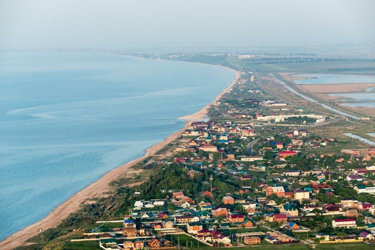 Соцсети высмеяли власти Украины за решение углубить Азовское море