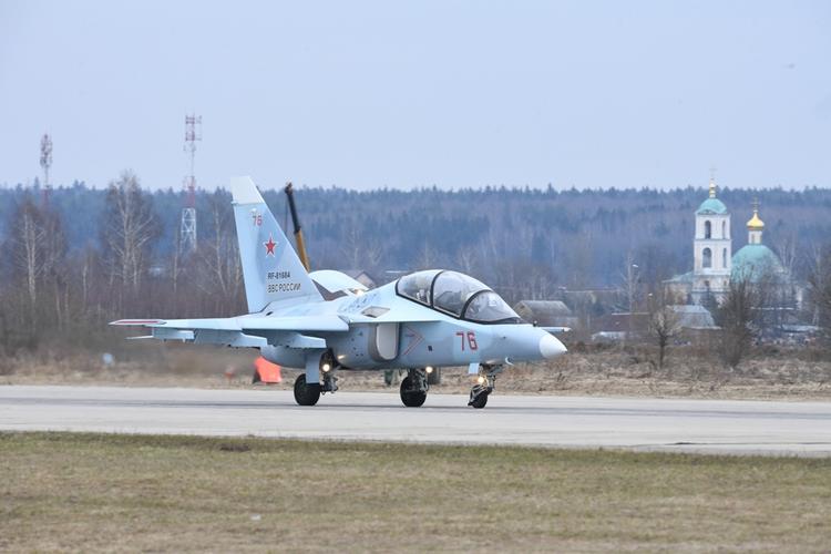 Военный самолет Як-130 потерпел крушение в Воронежской области