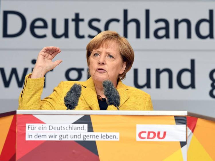 Меркель призналась в мечте совершить путешествие по России