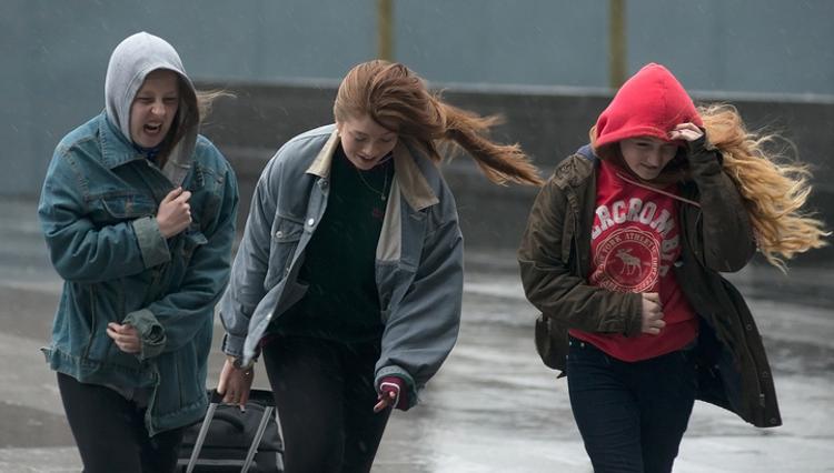 МЧС предупредило москвичей о резком ухудшении погоды в ближайшие часы
