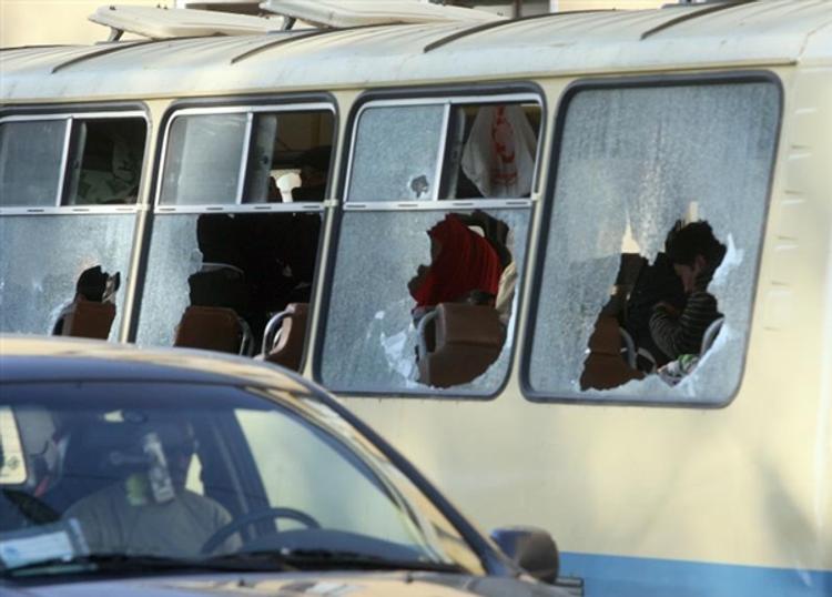 В Карачаево-Черкессии 19 человек пострадали из-за отказа тормозов у автобуса