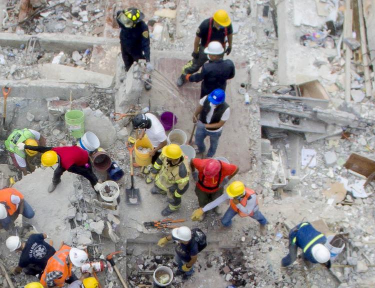 Количество жертв землетрясения в Мексике вновь увеличилось