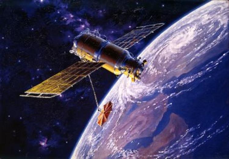 Ученые: огромный советский космический спутник рухнет на Землю
