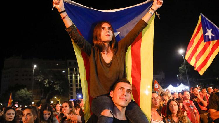 Глава Каталонии огласил сроки объявления независимости