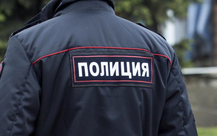 Анонимы заявили о "минировании" в Москве школы и двух вузов