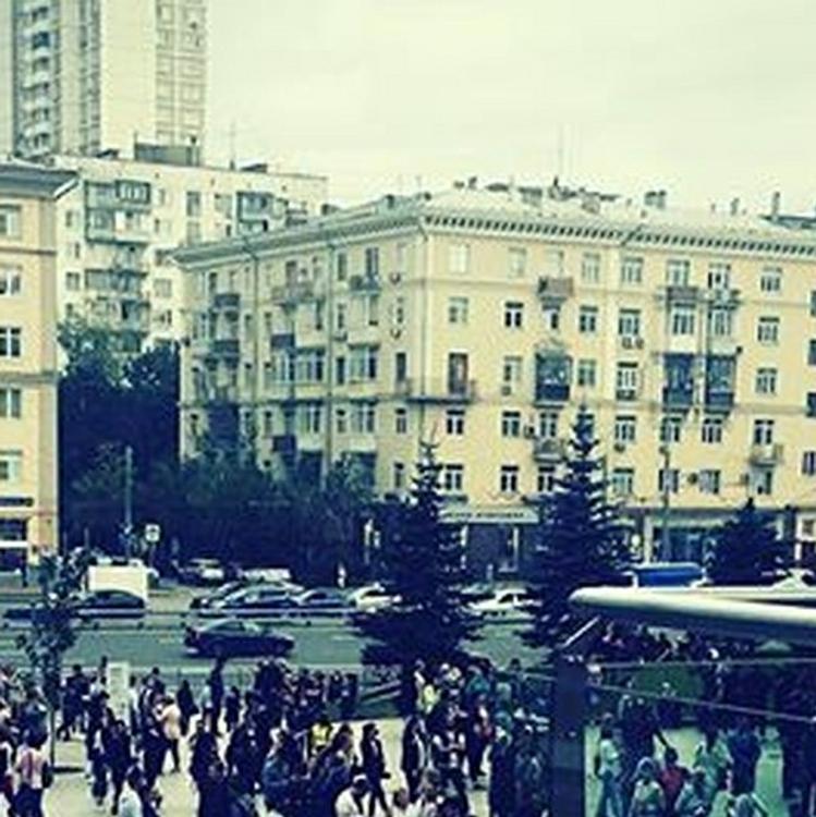 Из-за угрозы взрыва в Москве эвакуированы четыре торговых центра и МАИ