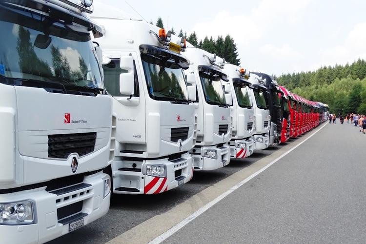 На границе Белоруссии и Литвы в очереди стоят около 900 грузовиков