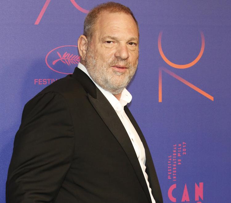 Известный продюсер Голливуда уволен из-за секс-скандала