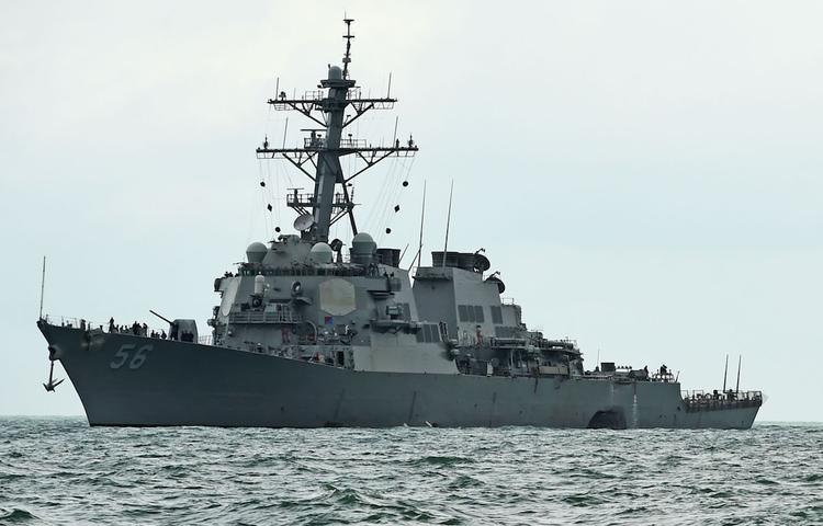Япония и США проводят совместные военно-морские учения