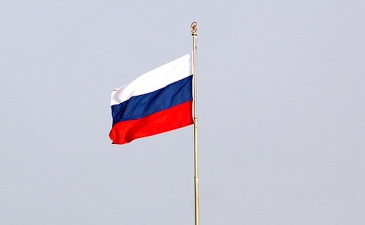 Госдеп "с радостью" готов вернуть флаги, снятые с российских дипобъектов в США