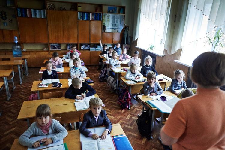 В украинском Хмельницком полностью запретили изучение русского языка