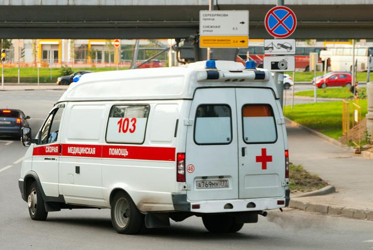 В редакции  "Эха Москвы"  вооруженный мужчина напал на  радиоведущую