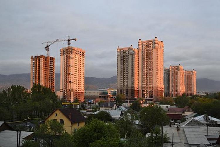 Вторичное жилье в Москве подешевело до уровня 2013 года