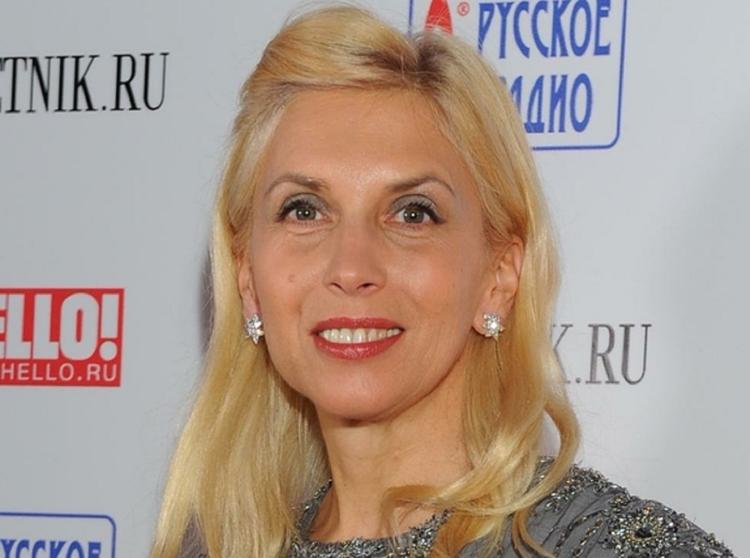 55-летняя Алена Свиридова прекрасно выглядит и без макияжа