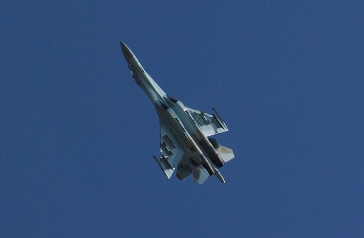 Минобороны РФ продемонстрировало уникальные возможности истребителя Су-30СМ