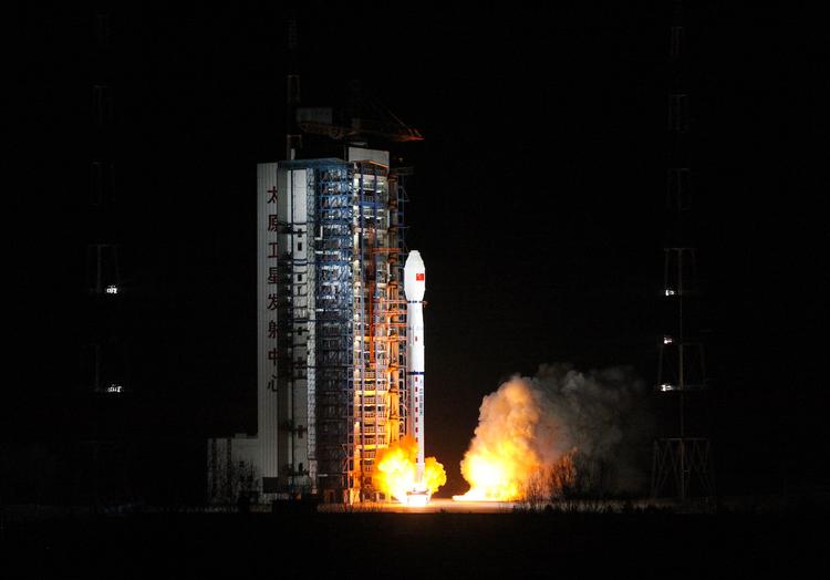 Три китайских спутника успешно выведены на орбиту
