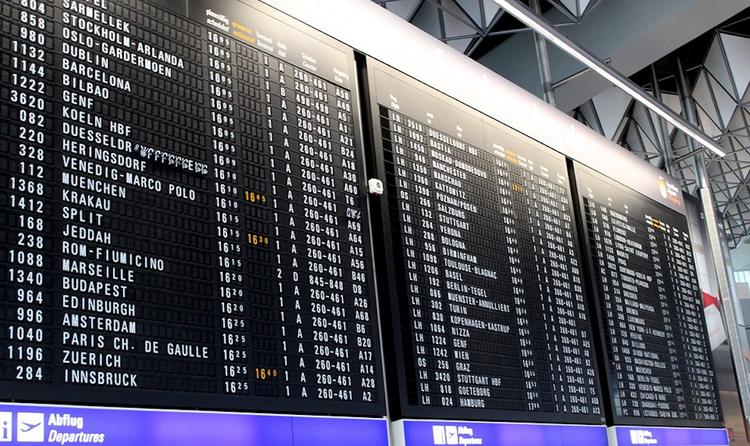 Авиакомпании могут обязать возвращать деньги за билет при задержке рейса