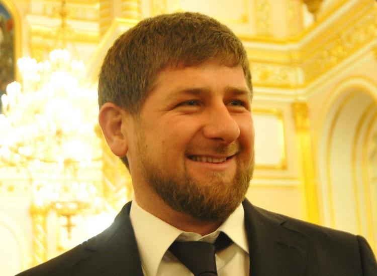 Кадыров заявил, что не знает человека, способного заменить Путина