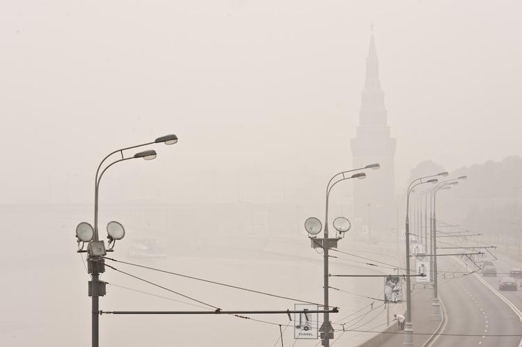 Стало известно, когда рассеется туман над Москвой
