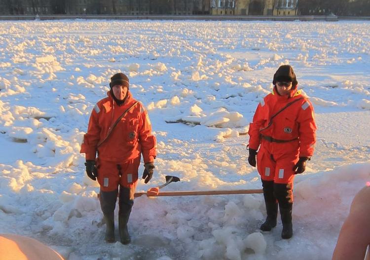 С начала 2018 года спасатели вытащили из московских водоемов трех человек