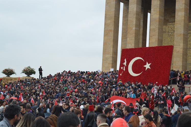 Режим ЧП в Турции планируют продлить
